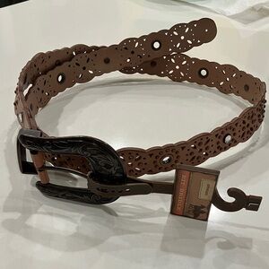 NWT-  Bit & Bridle Tan Leather Belt with Black Buckle